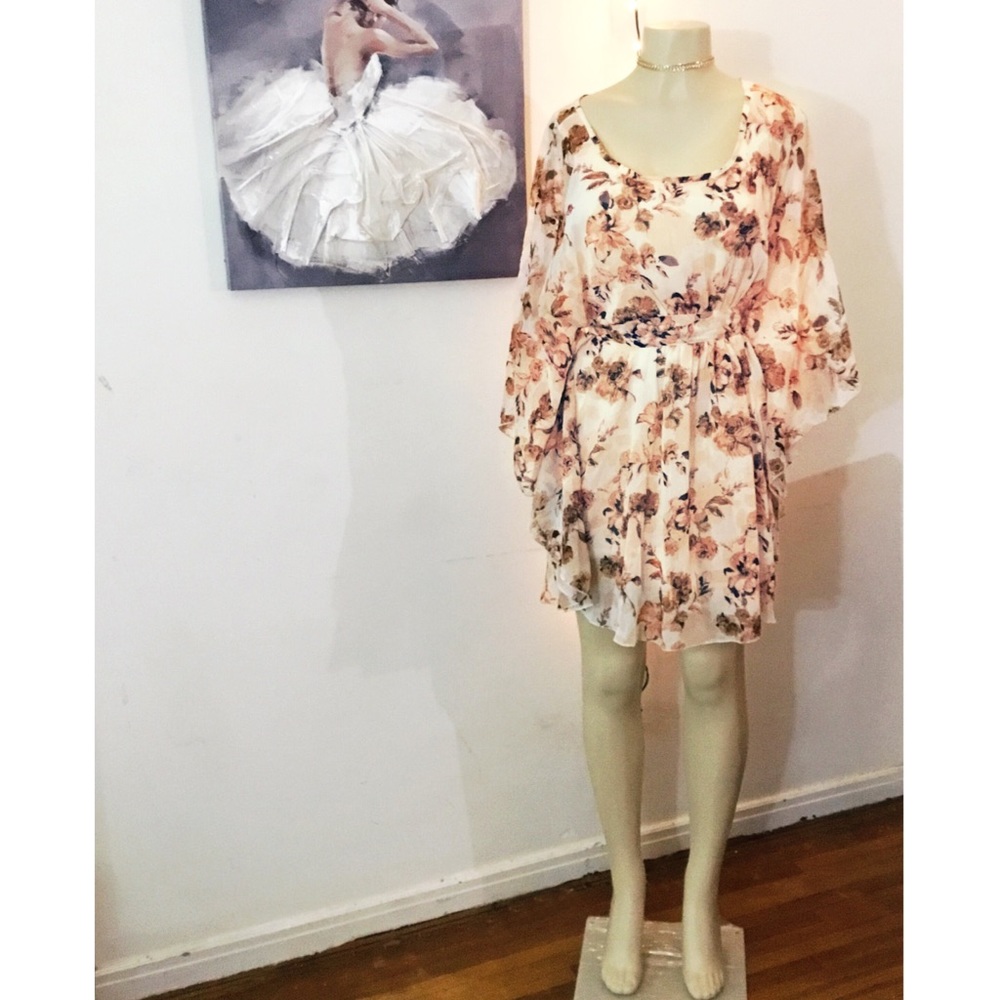 Charlotte Russe Blush Floral Blouse/dress